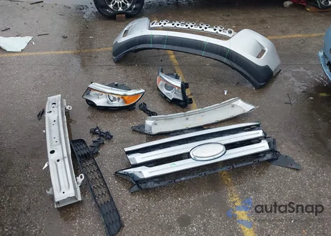 2013 Ford Edge Se z USA, uszkodzony, nr VIN 2FMDK3GC9DBE17551